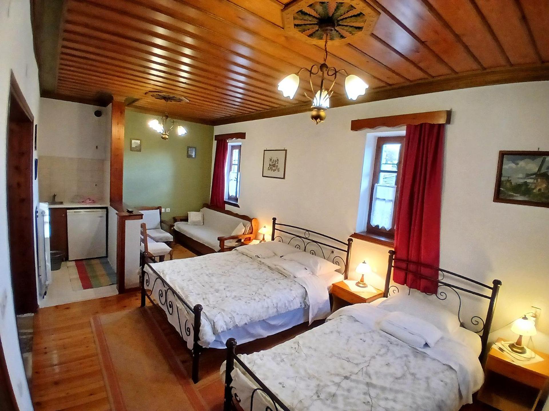 Aloni Guesthouse Ано Педіна Екстер'єр фото