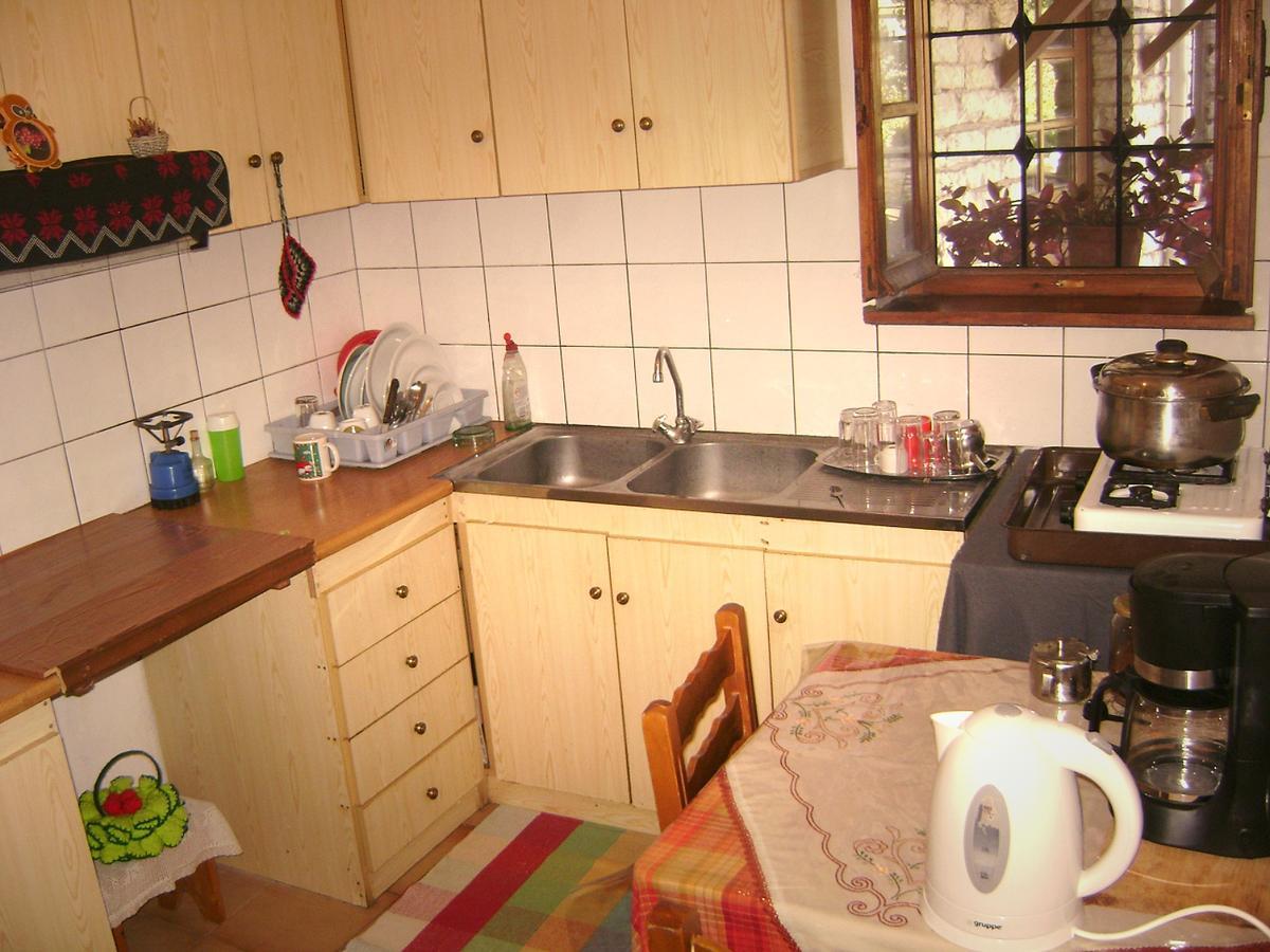 Aloni Guesthouse Ано Педіна Екстер'єр фото